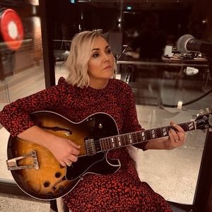 Meet your Posher, Leah